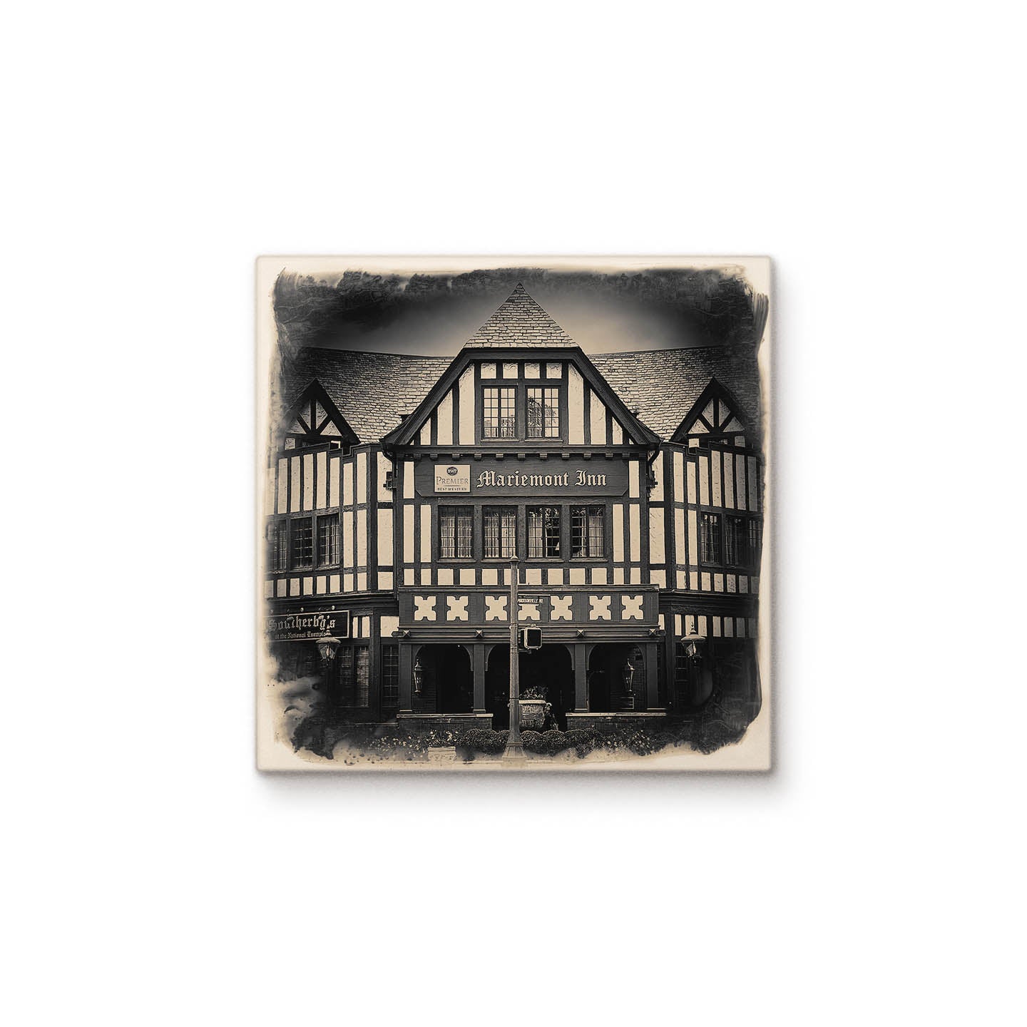 Mariemont Inn Close-up